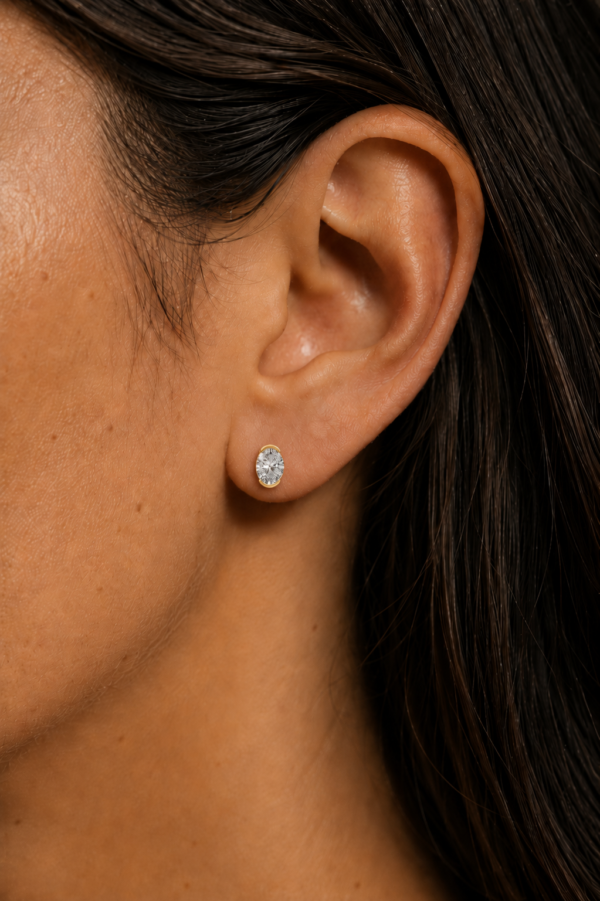 Oval Half bezel studs