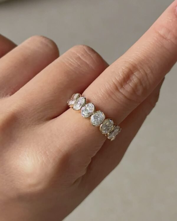 Oval Half Bezel Eternity