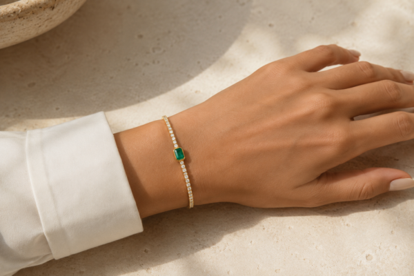 Tennis Emerald Bezel Centre